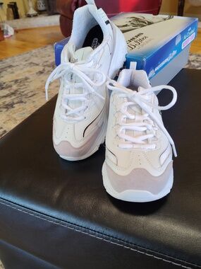 Skechers D'Lites, size 8, White & Tan